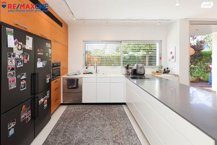 בית פרטי/ קוטג', החי"ל, למפרט, כפר סבא