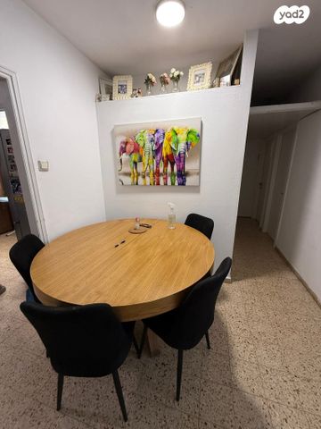 דירה, הזמיר, נאות בן גוריון, יבנה