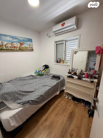 דירה, הזמיר, נאות בן גוריון, יבנה