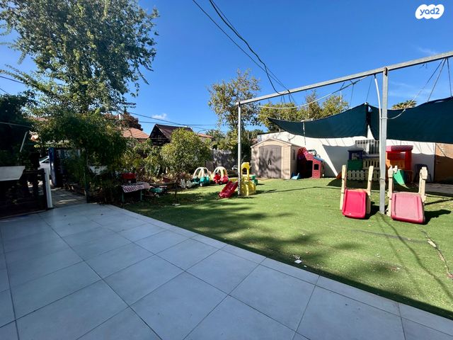 מגרשים, הוד השרון