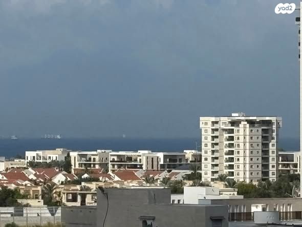 גג/ פנטהאוז, מיכ"ל, קרית ים  א', קרית ים