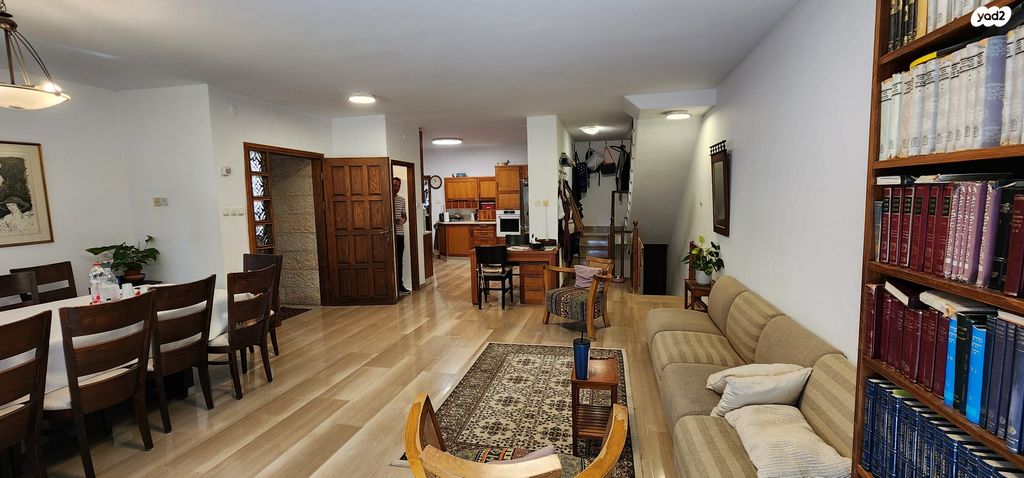 דופלקס, ישי, גבעת חנניה, אבו תור, ירושלים