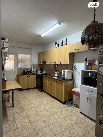 דירה, הגיבורים 68, מרכז העיר, חדרה