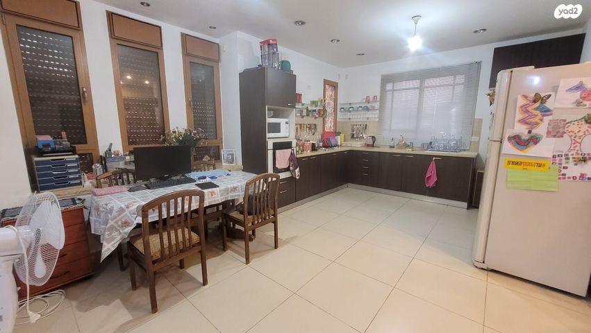 דו משפחתי, שדרות מנחם בגין, גדרה