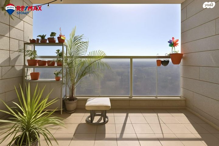 דירה, עוזי חיטמן, נאות אפק, אפקה, קרית ביאליק