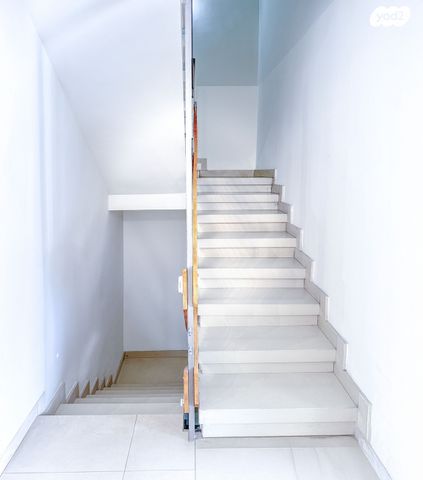 דו משפחתי, הדר, רמת השרון