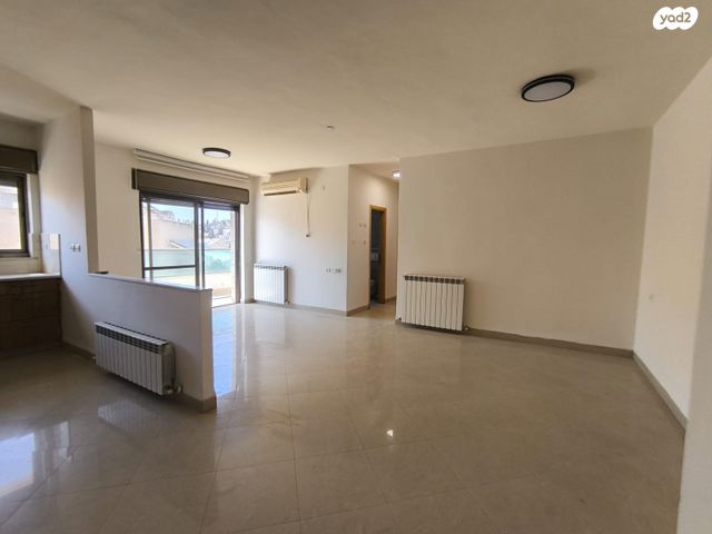 דירה, צרת, מקור חיים, ירושלים