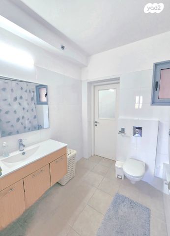 דירה, שאול המלך, קרית אונו