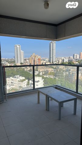 דירה, ביאליק 39, שכונת חשמונאים, מרכז העיר א, רמת גן