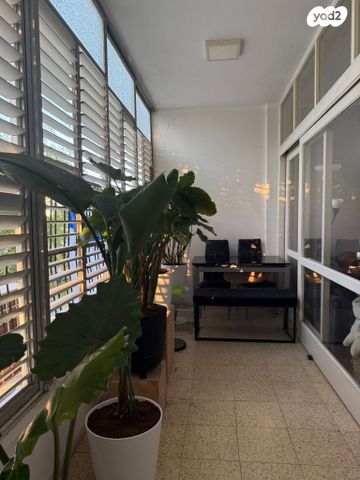 דירה, מ"ג, לב העיר, בת ים