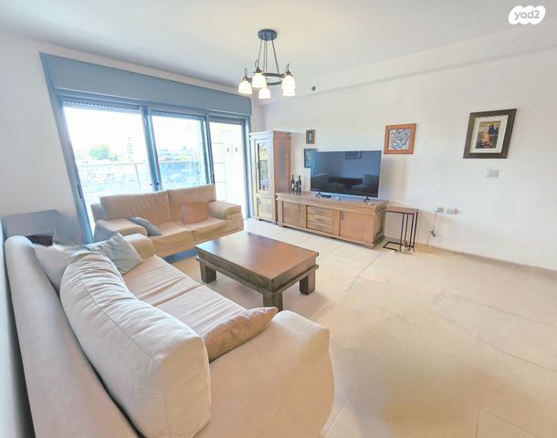 דירה, שאול המלך, קרית אונו