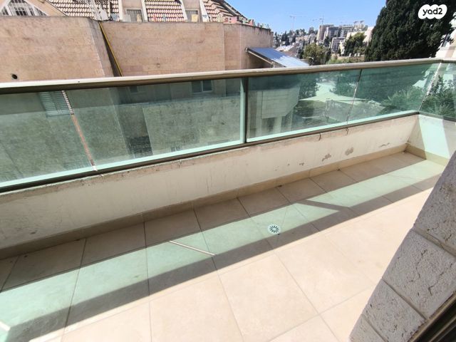 דירה, צרת, מקור חיים, ירושלים