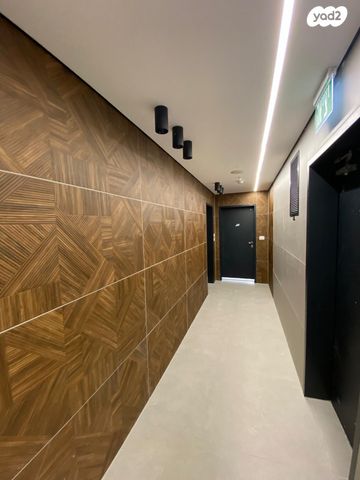 דירה, אוסישקין 37, מרכז העיר דרום, נתניה