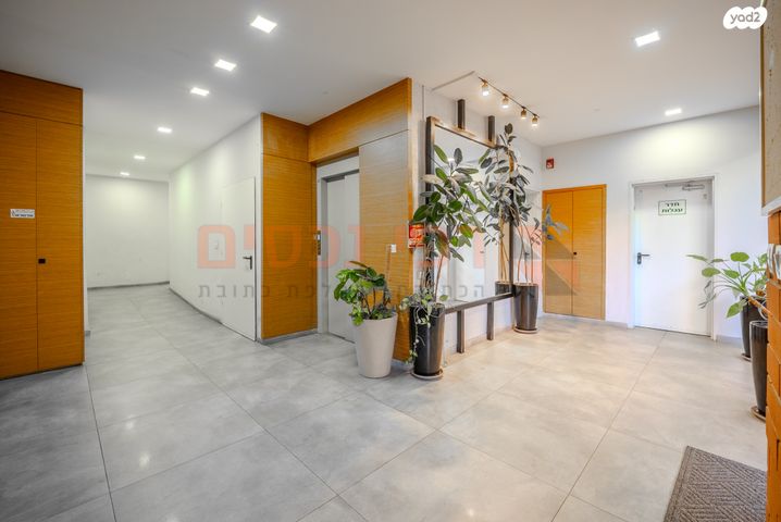 דירה, כנפי נשרים, קרית בורוכוב, רמת גן