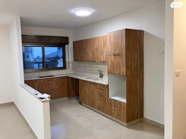 דירה, צרת, מקור חיים, ירושלים