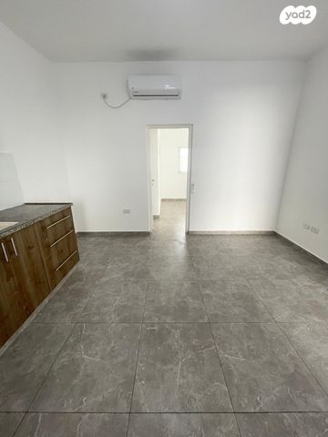 בניין מגורים, קמואל, התקוה, בית יעקב, נווה צה"ל, תל אביב יפו