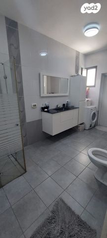 דו משפחתי, השלום, בן גוריון, אזור