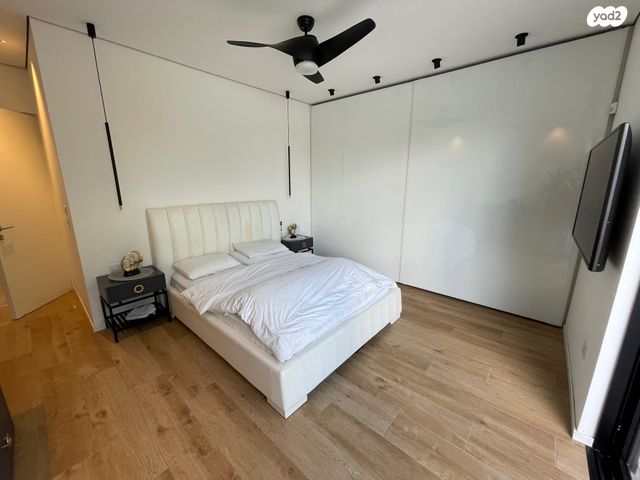 בית פרטי/ קוטג', שאר העיר, רחובות