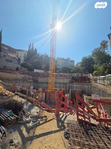 גג/ פנטהאוז, עין גדי, שינקין, גבעתיים