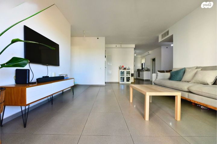 דירה, יצחק נבון 5, קרית אונו