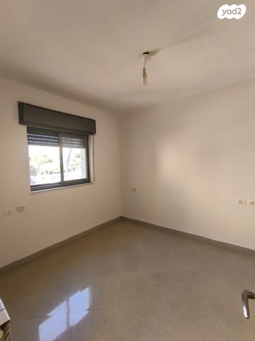 דירה, צרת, מקור חיים, ירושלים