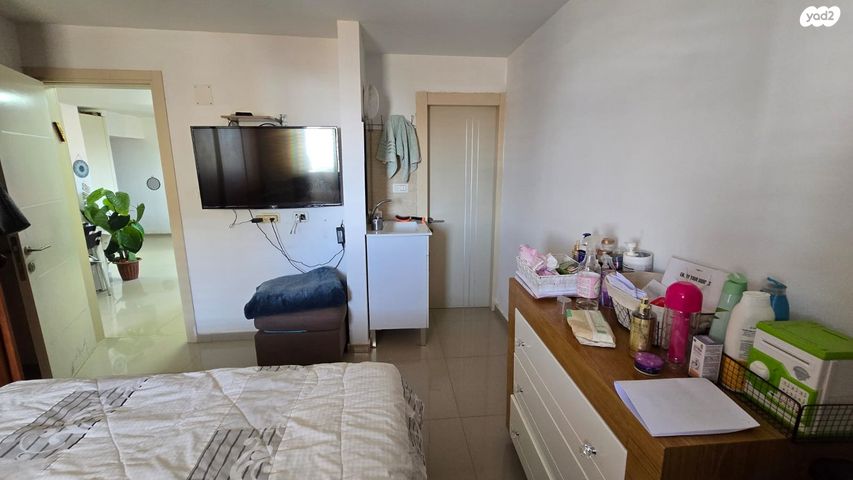 דירה, לוחמי הגטאות, דרום, צפת