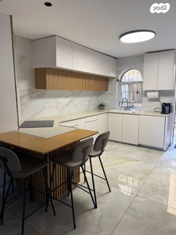 דירה, יפה רום, גילה, ירושלים