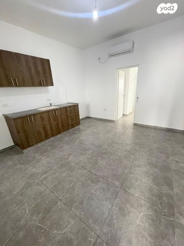 בניין מגורים, קמואל, התקוה, בית יעקב, נווה צה"ל, תל אביב יפו