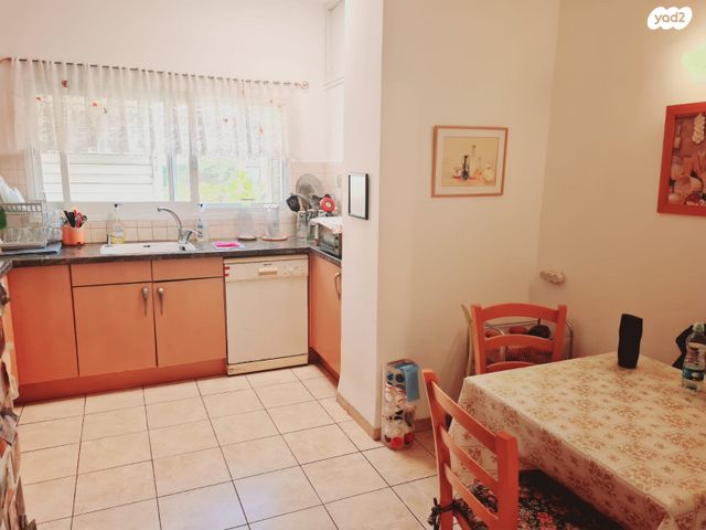 דו משפחתי, זמנהוף, אחוזה, חיפה