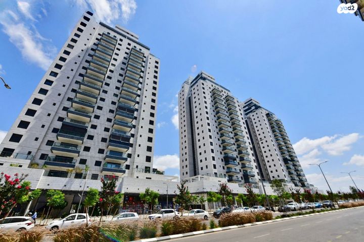 דירה, יצחק נבון 5, קרית אונו