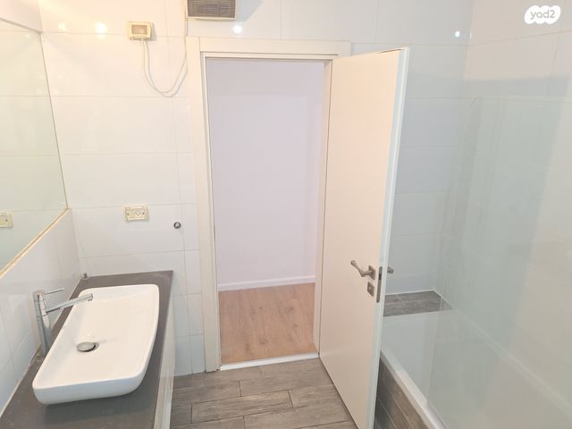 דירת גן, הקישון, רעננה