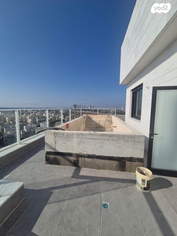 גג/ פנטהאוז, דרך דגניה, קרית השרון, נתניה