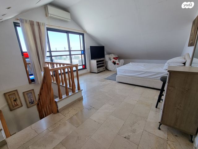 גג/ פנטהאוז, שמואל תמיר כצנלסון, פסגת זאב, ירושלים