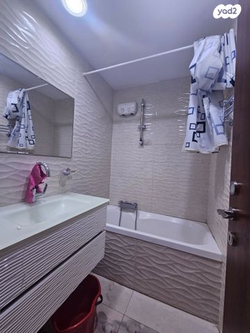 דירה, קרית אתא