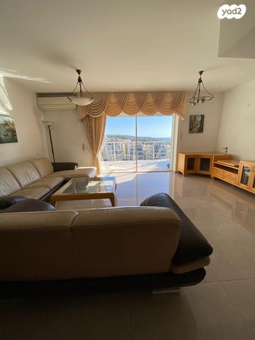 גג/ פנטהאוז, הרופא זלוצ'יסטי, אחוזה, חיפה