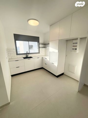 בניין מגורים, נתן הנביא, התקוה, בית יעקב, נווה צה"ל, תל אביב יפו