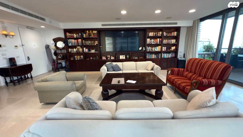 גג/ פנטהאוז, אלוף קלמן מגן 3, גני שרונה, קרית הממשלה, תל אביב יפו