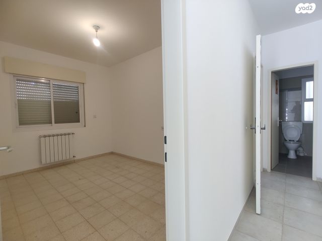 דירת גן, לבון