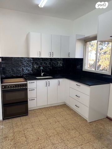 דירה, מאיר רוטברג, המושבה הגרמנית, חיפה