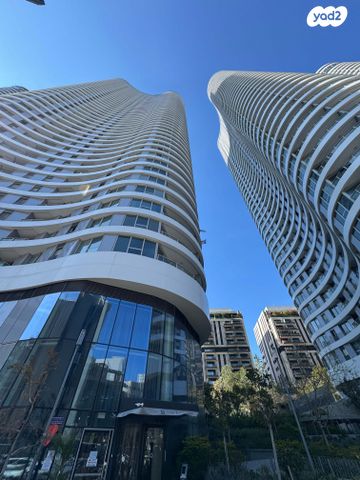 גני שרונה, קרית הממשלה