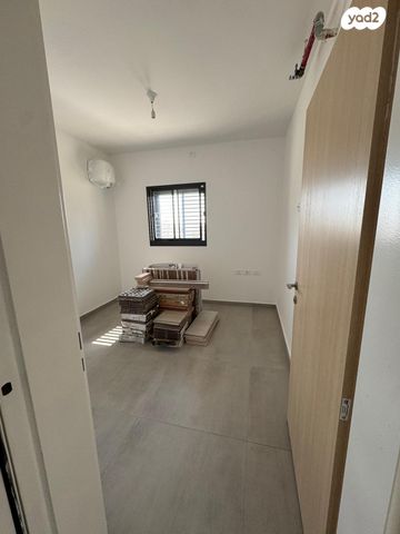 דירה, הרב הרצוג 6, צפון מערב מרכז העיר, נתניה