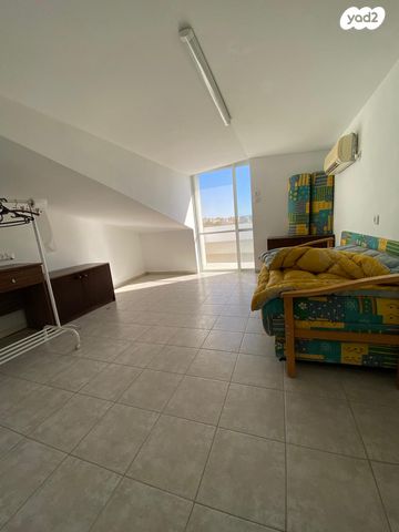 גג/ פנטהאוז, הרופא זלוצ'יסטי, אחוזה, חיפה