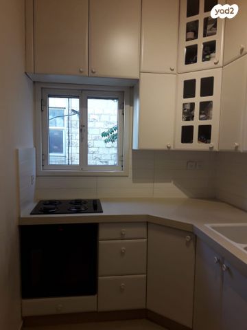 דירה, שדרות המאירי 5, קרית משה, ירושלים