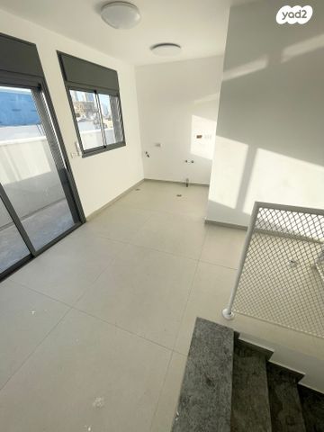 בניין מגורים, נתן הנביא, התקוה, בית יעקב, נווה צה"ל, תל אביב יפו