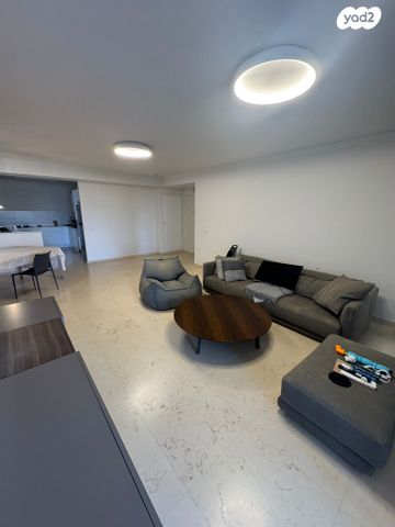 דירה, גלילות, תל אביב יפו