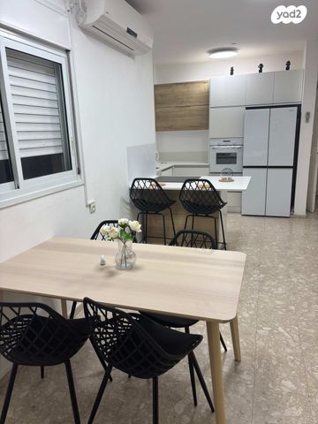 מקס נורדאו 11