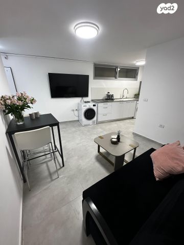 מרתף/ פרטר, אח"י מזנק 29, שער הים, ראשון לציון