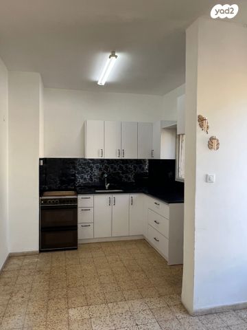 דירה, מאיר רוטברג, המושבה הגרמנית, חיפה