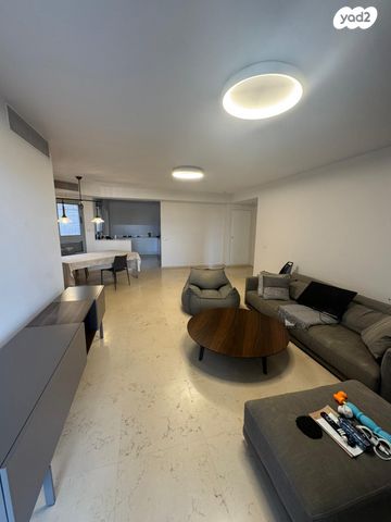 דירה, גלילות, תל אביב יפו