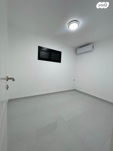 דירה, איינשטיין 21, גבעה א', שביט, קרית אתא